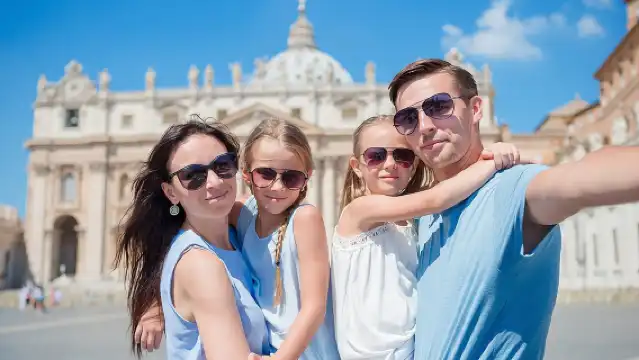 Vatican: Museums & Sistine Chapel Semi-Private Morning Tour