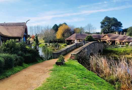 Hobbiton Movie Set Small Group Tour from Auckland