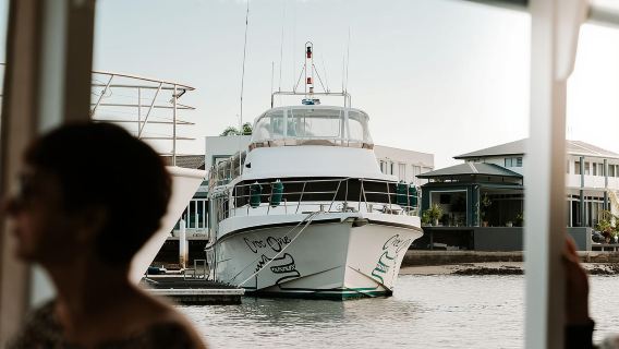 Mooloolaba: Sunshine Coast Sunset Canal Cruise