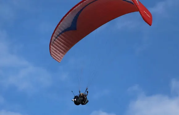 富民昆明國際滑翔傘營地滑翔傘飛行體驗【飛行高度300-800米+專業教練帶飛】