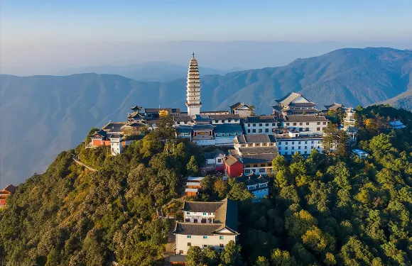大理雞足山一日遊：門票+索道+觀光車+純玩無購物