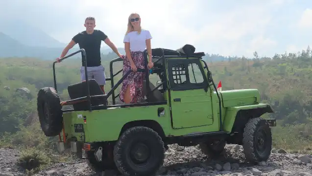 日惹一日遊（婆羅浮屠、默拉皮熔岩之旅、普蘭巴南寺）