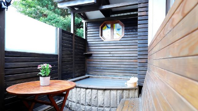 台北北投｜鳳凰閣溫泉旅店｜日式湯房・半露天湯房・泡湯券