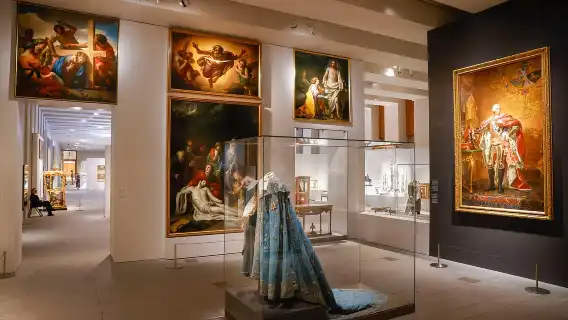 Guided Tour of The Royal Collections Gallery