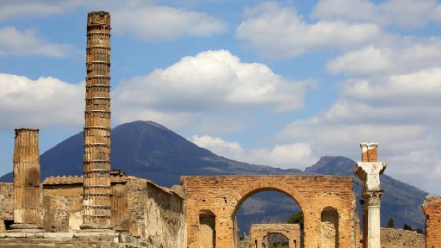義大利羅馬|來回【那不勒斯海岸+龐貝古城】中文包車一日遊