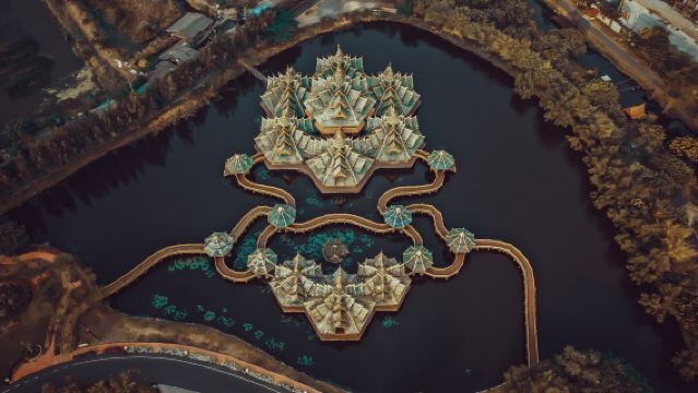 Museo Erawan y Ciudad Antigua con Experiencia en Mercado Local
