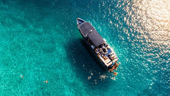Blue Lagoon & 3 Eilanden Cruise met lunch, wijn & zwemmen vanaf Split
