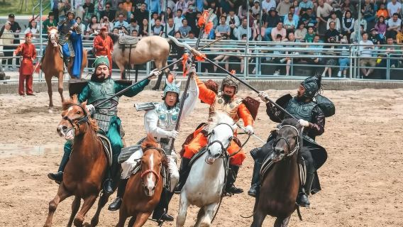 Shanghai departure - Wuxi private charter 1-day tour: Three Kingdoms Town + Lingshan Buddhist Scenic Spot