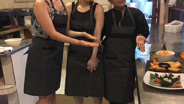 คลาสสอนทำอาหารเขมรรสเลิศ