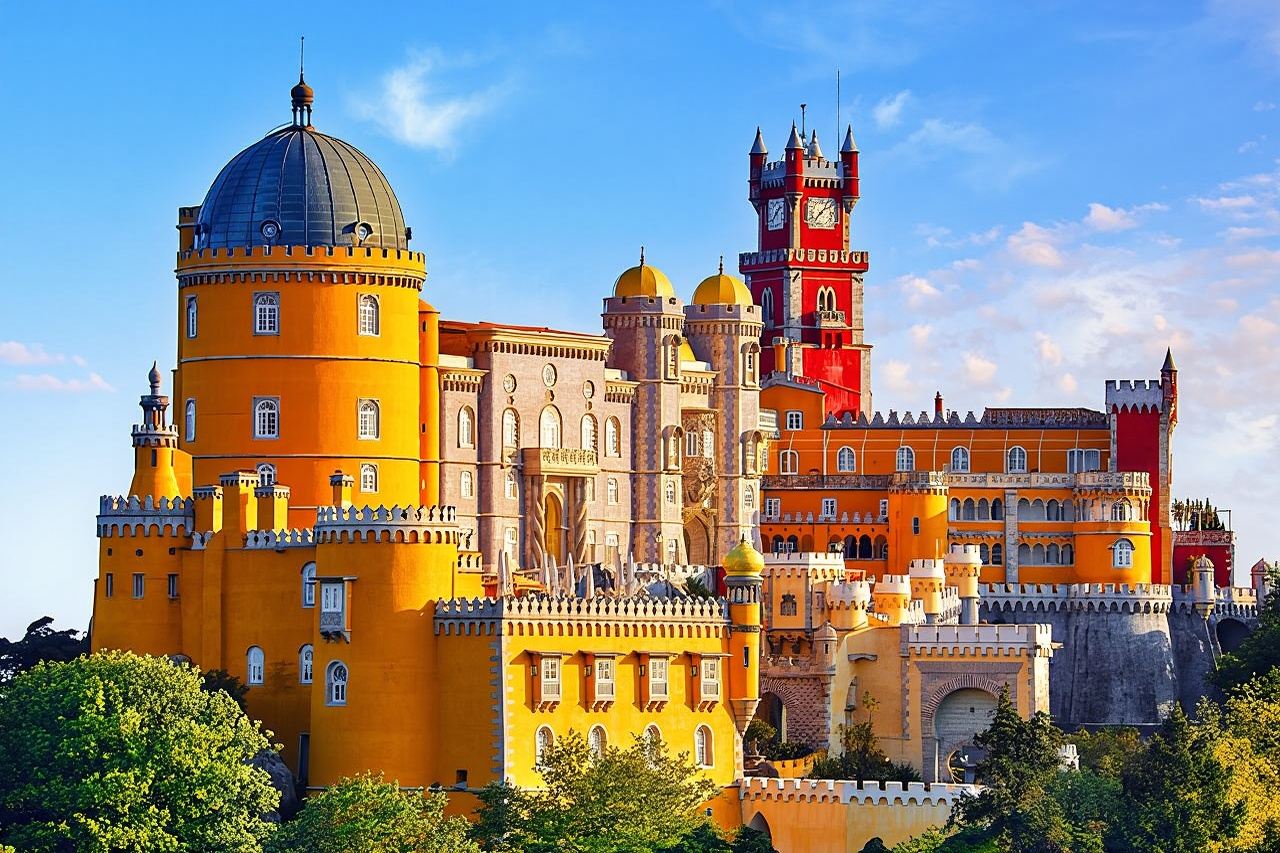 Group Tour to Sintra, Pena, Regaleira, Cabo da Roca & Cascais