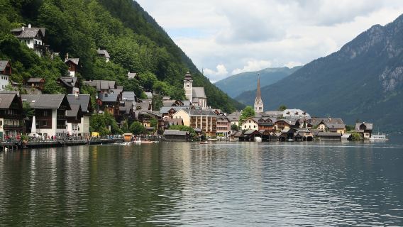 Vienna: Hallstatt, Salzburg, Melk, Alps & Lakes Day Trip