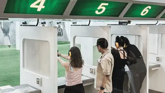 泰國旅遊 芭達雅蒂芬妮實彈射擊場Tiffany's Indoor Shooting Range真槍靶場射擊俱樂部體驗中心