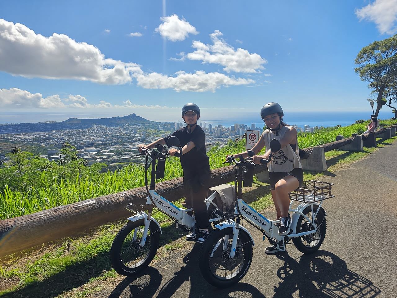 Honolulu: Tantalus Lookout (Mountains to Ocean) E-Bike Tour