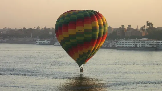Luxor: giro in mongolfiera sulla Valle dei Re