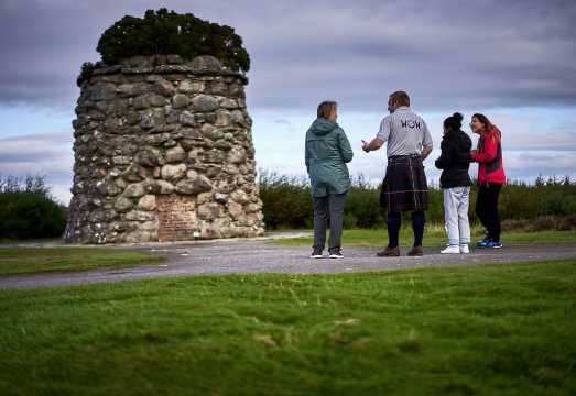 Invergordon: Highlands Guided Tour with Cawdor Castle Ticket