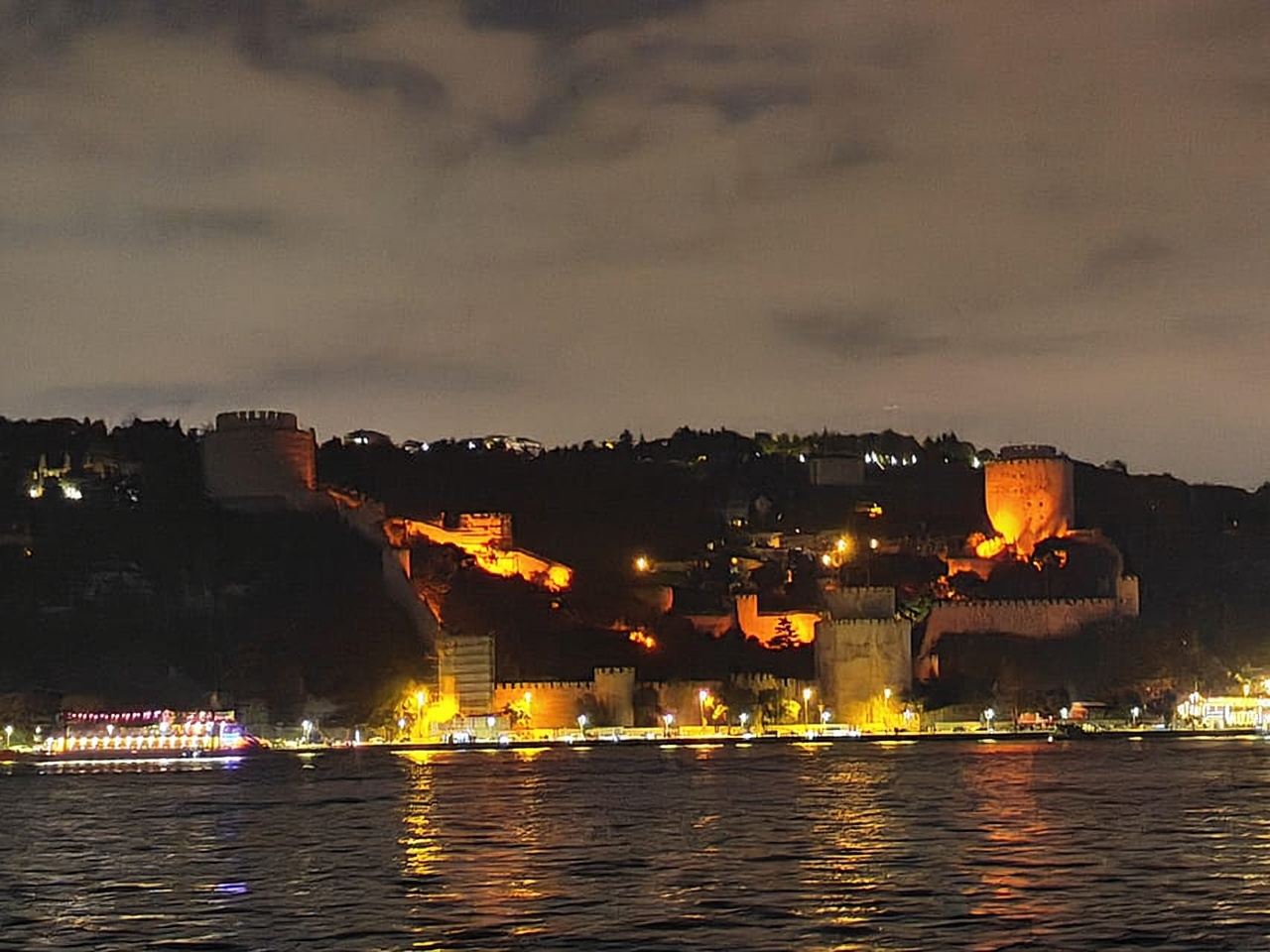 Istanbul Bosphorus: 3-Hour Day Cruise's with Asian Side Stop