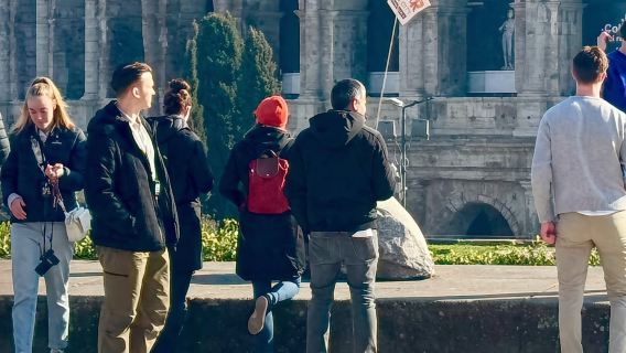 Roma: esperienza privata al Colosseo e tour delle rovine antiche