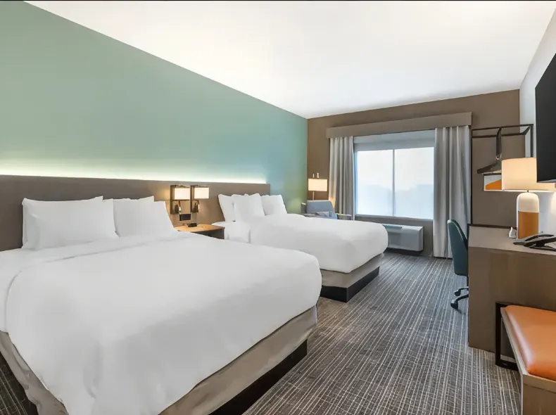 Comfort Inn & Suites