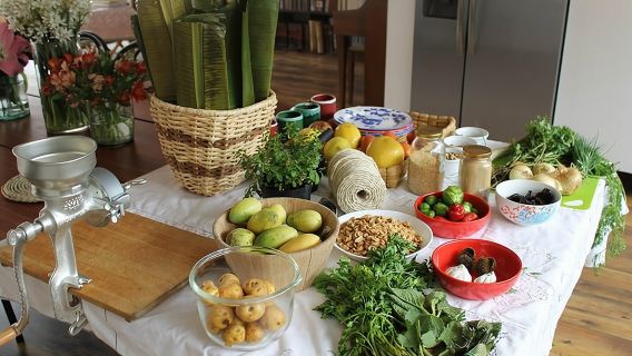 Tropical Abundance: Interactive Cooking Class in Bogota