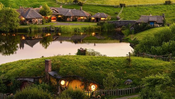 Hobbiton & Waitomo Caves Exclusive Luxury Day Tour From Auckland
