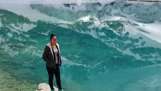 Excursión de día completo a Charquini y la Laguna Esmeralda