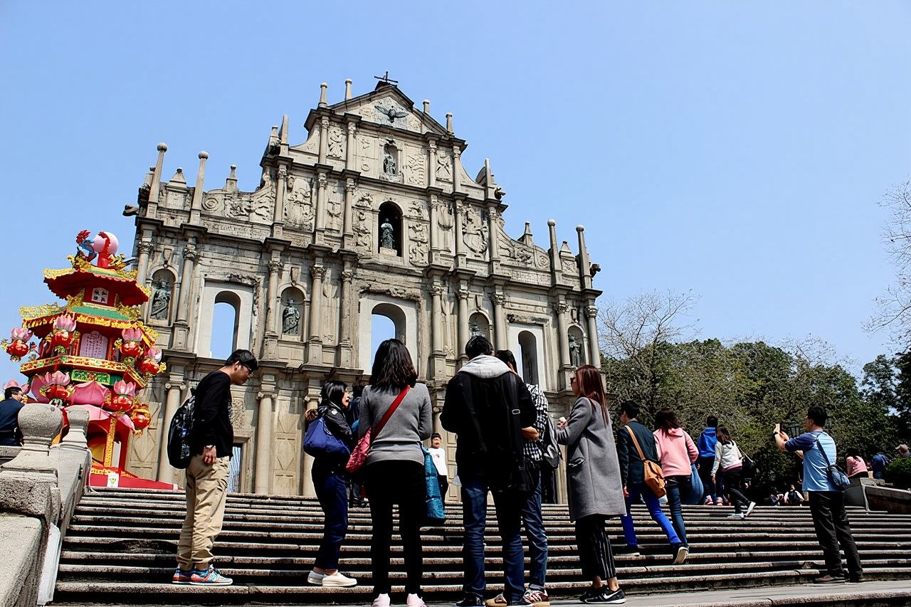  Seat-in-Coach: Macau Day Tour with Simple Lunch from Hong Kong