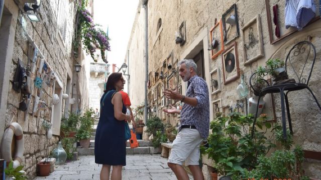 1小時科爾丘拉私人步行導覽