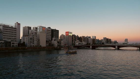 Fukuoka: Private Night Tour with River Cruise and Food
