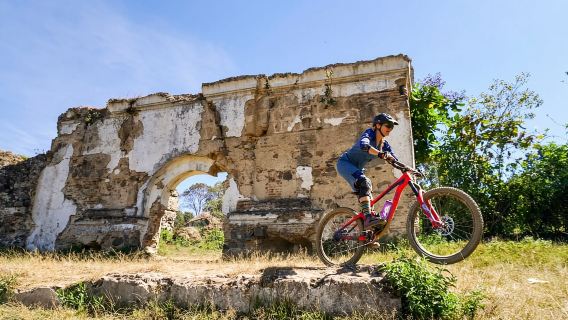 Antigua Guatemala: Tour xe đạp leo núi nửa ngày có hướng dẫn viên