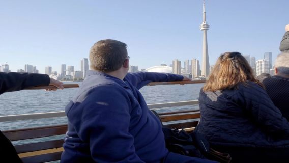 Пешеходная экскурсия по Торонто с посещением гавани и круизом на лодке