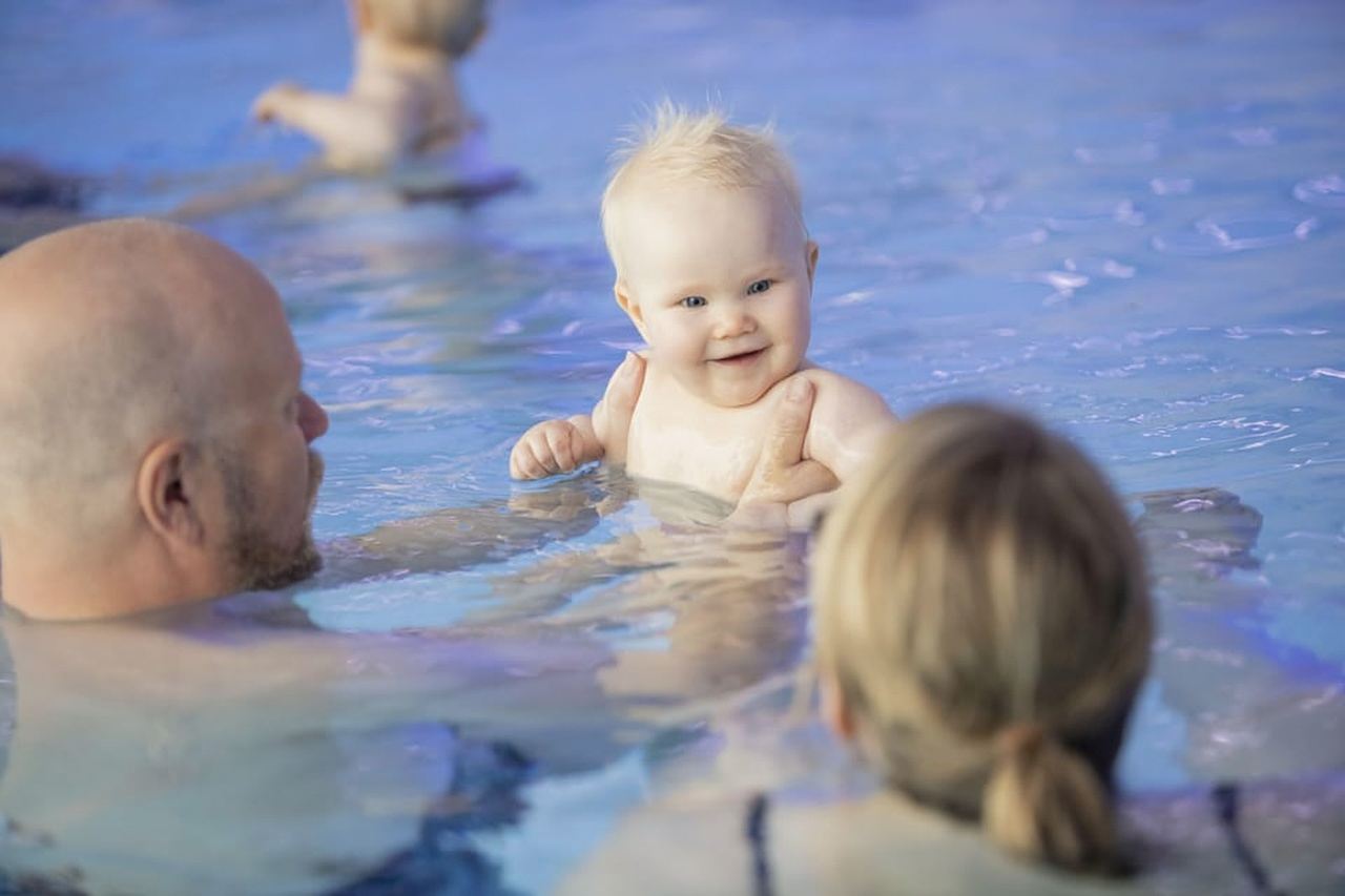 Tromsø: Spa/Kolam Renang dengan Mandian, Sauna dan Kolam Pemanas Luaran