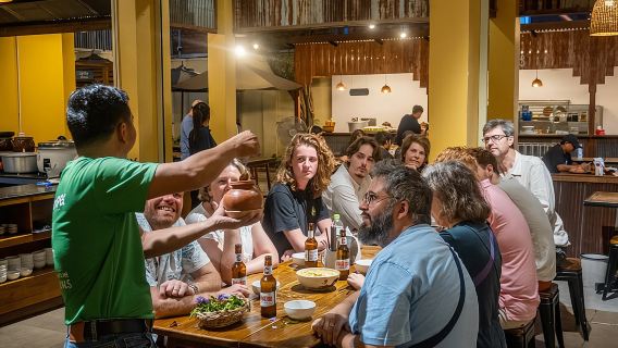 Phnom Penh Evening Food Tour - Inclusive 5 stops local Tastings