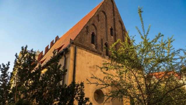 Prague Grand 2,5 hour + 2 hour exterior walking tour