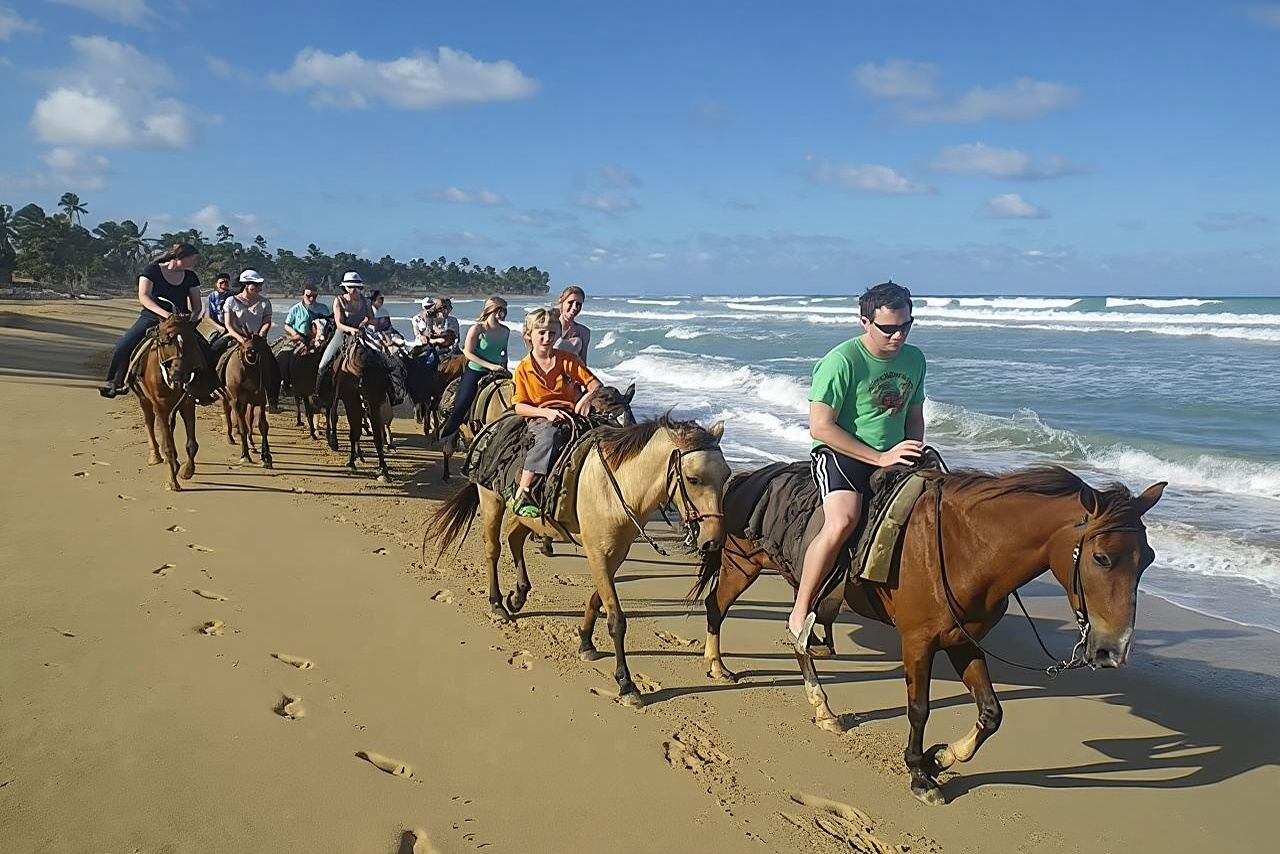 Passeggiate a cavallo sulla spiaggia di Punta Cana
