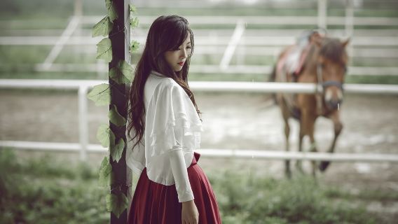 Momen Trip di Bandung, Indonesia