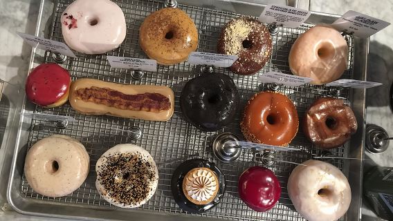 Union Square Donut Adventure and Walking Food Tour