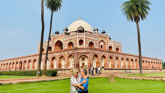 Tour di un giorno intero all inclusive della Vecchia e Nuova Delhi con ingresso