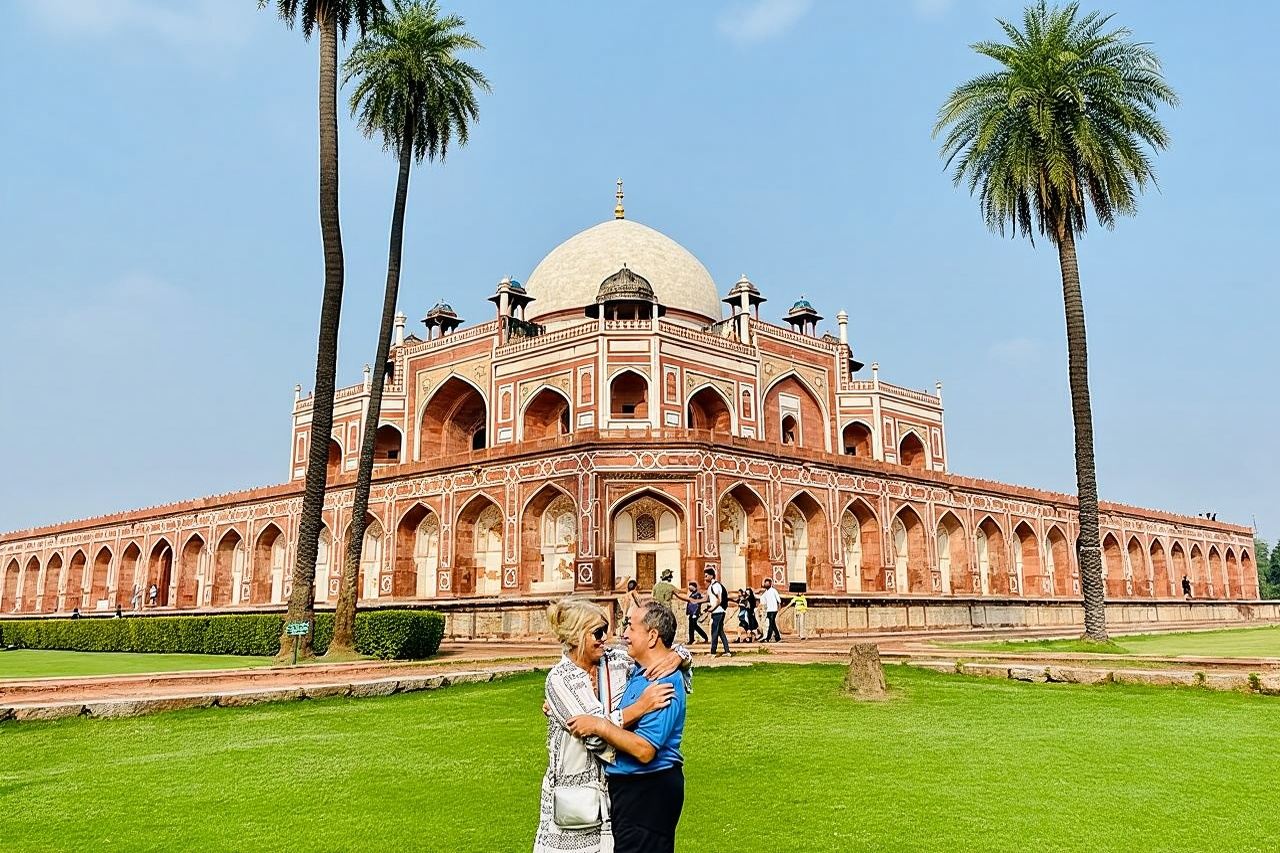 Tour di un giorno intero all inclusive della Vecchia e Nuova Delhi con ingresso