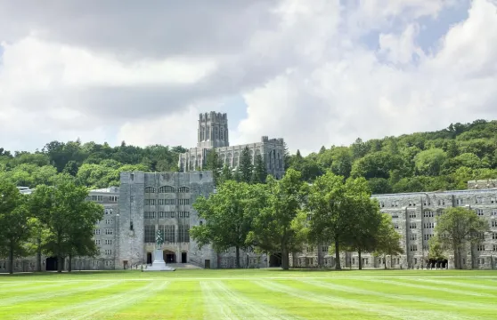 紐約出發：伍德百利奧特萊斯+西點軍校包車一日遊