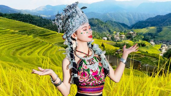 Tour di un giorno a Guilin: Terrazze di riso di Longji + Terrazze di riso di Jinkeng + Villaggio Huangluo degli Yao rossi [Piccolo gruppo di 8 persone/tour privato]