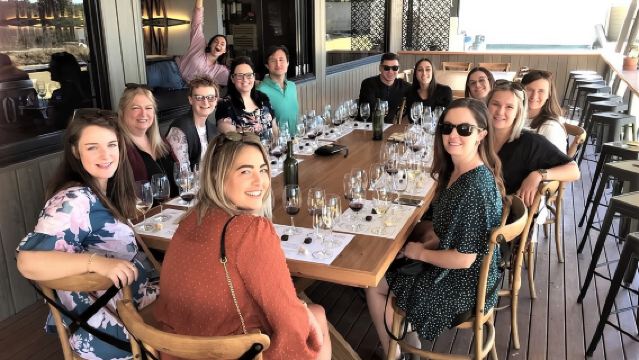 Descubre los vinos del Hunter Valley con un tour de día completo por las bodegas