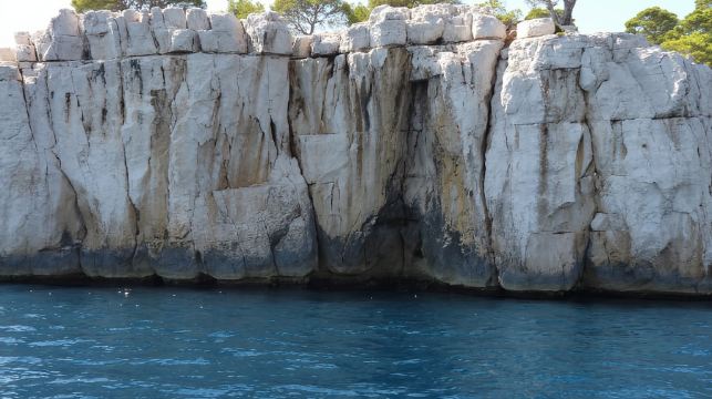 從艾克斯出發：卡西斯之旅，停留卡納耶角