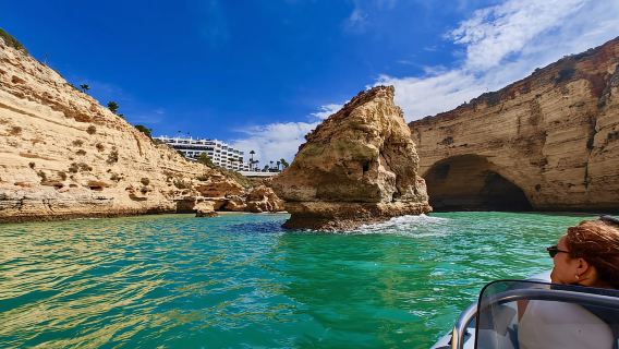 Portimão: cueva de Benagil, lancha rápida en la playa de Marinha -Grupo pequeño