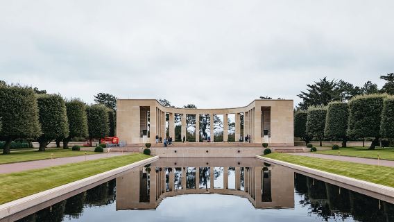 From Paris: Normandy D-Day Landing Beaches Full-Day Tour