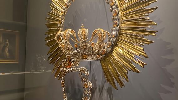 Tham quan có hướng dẫn tại Phòng trưng bày Bộ sưu tập Hoàng gia