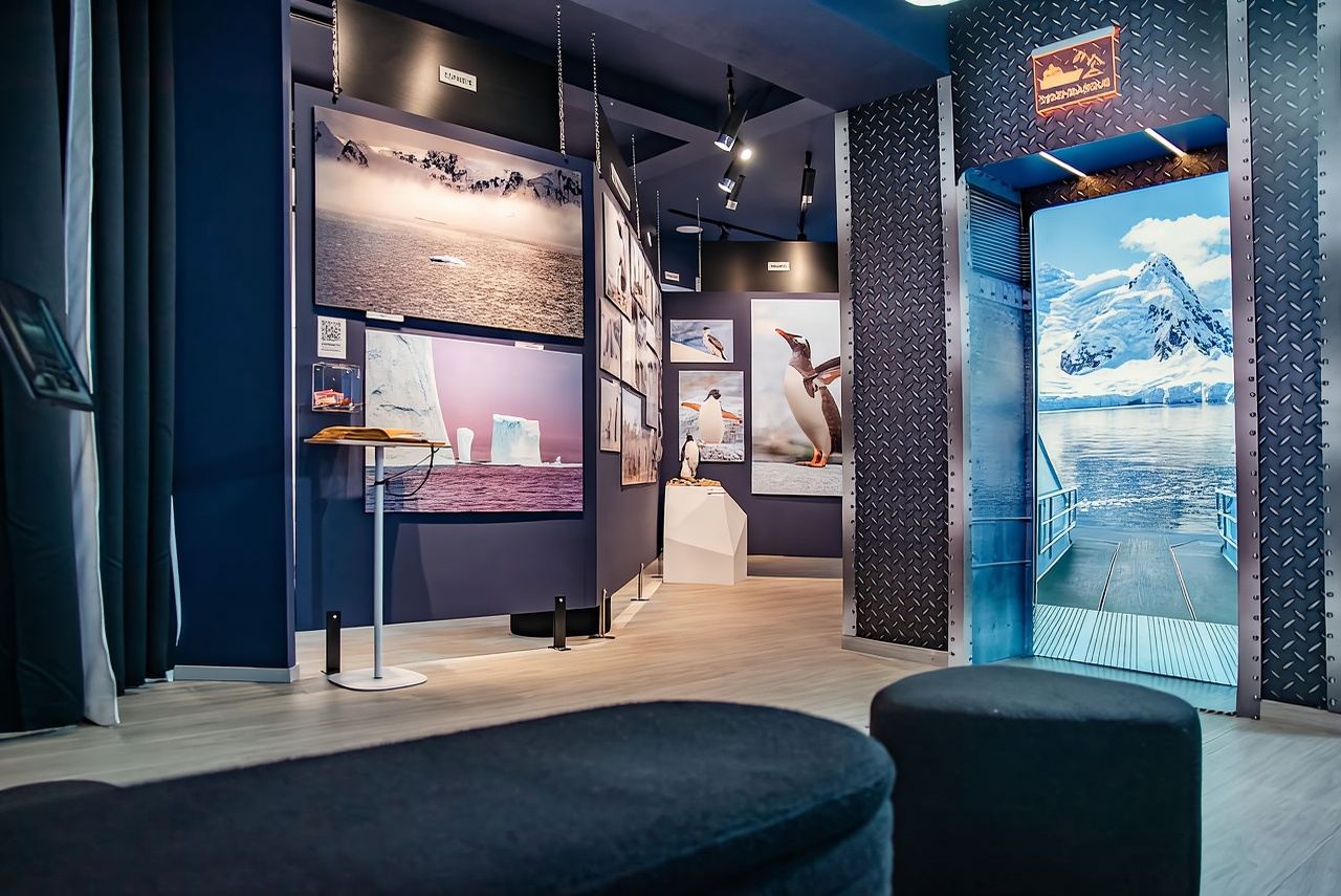 Interaktives Fotomuseum der Antarktis mit virtueller Realität