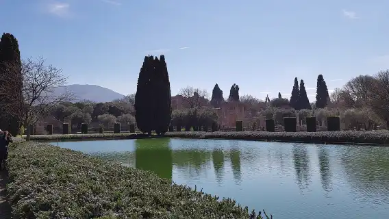 From Rome: Villa d'Este and Hadrian's Villa Tour with Lunch