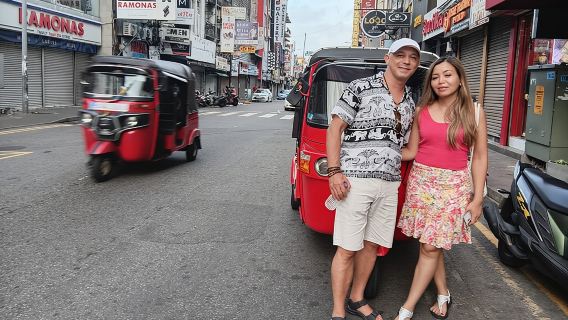Colombo Private Tuk-Tuk City Tour with All Entry Fees Included