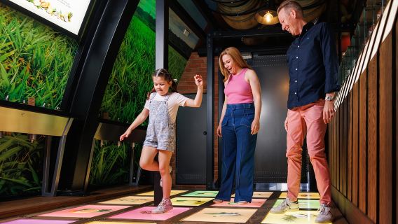 Bundaberg: Brew Tasting and Self-Guided Gallery Tour