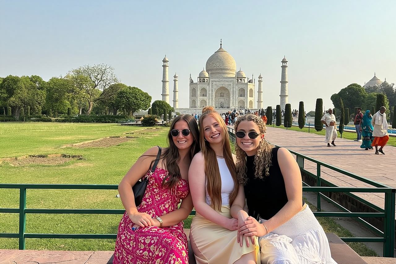 Taj Mahal: Geführte Tour ohne Anstehen mit verschiedenen Optionen